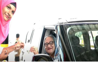 ৩ মিনিটে বঙ্গবন্ধু টানেল পার হলেন প্রধানমন্ত্রী