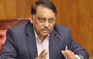 গজা‌রি লা‌ঠি দিয়ে পি‌টি‌য়ে ঠাণ্ডা ক‌রে দেন : স্বরাষ্ট্রমন্ত্রী