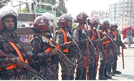 পোশাক কারখানার নিরাপত্তায় ৪৮ প্লাটুন বিজিবি মোতায়েন