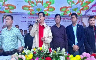 সদরপুরে জেলা প্রশাসক গোল্ডকাপ ফুটবল টুর্নামেন্ট অনুষ্ঠিত