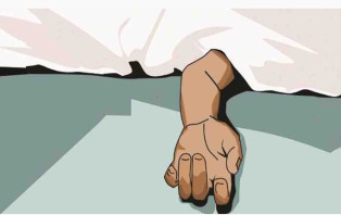 পতাকা টানাতে গিয়ে প্রাণ গেল কিশোরের