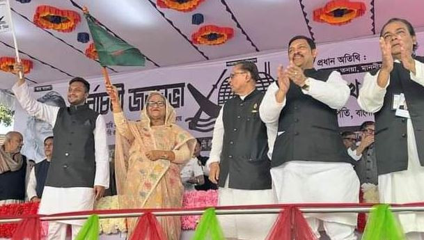 ফরিদপুরে ৪টি আসনের জনগণের কাছে নৌকা মার্কায় ভোট চাইলেন প্রধানমন্ত্রী