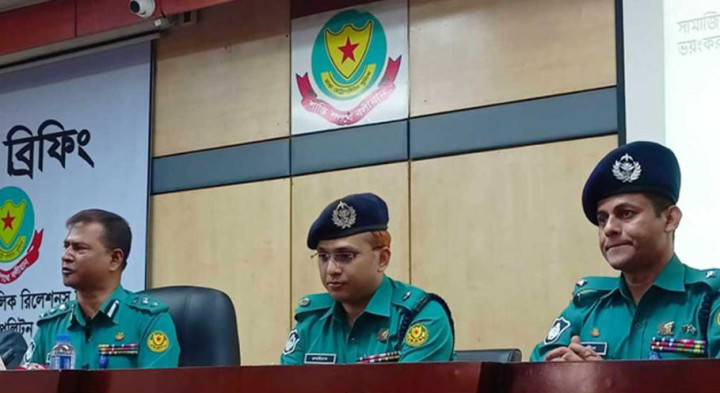 বিএনপির মিছিলে ওয়ারেন্টভুক্ত আসামি দেখলেই গ্রেফতার : ডিএমপি