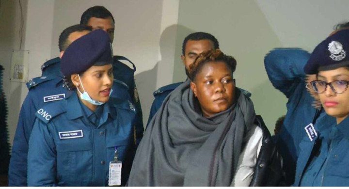 ১০০ কোটি টাকার কোকেন জব্দ: তিন আফ্রিকানসহ রিমান্ডে ৫