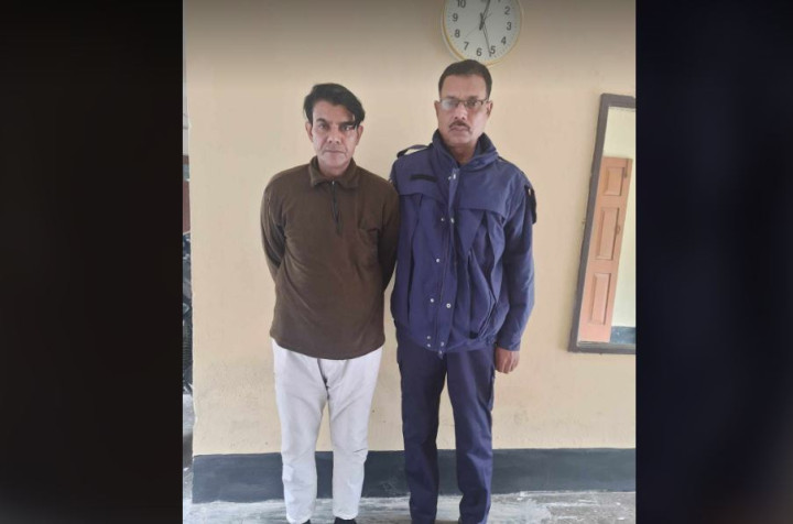 চরভদ্রাসনে এনজিওর নামে প্রতারণা গ্রেফতার ১