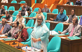দেশে আগের মতো ডলার সংকট নেই : প্রধানমন্ত্রী
