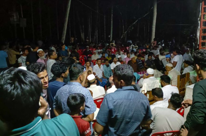 সালথার বল্লভদীতে ওয়াদুদ মাতুব্বরের পক্ষে নির্বাচনী উঠান বৈঠক