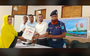 সদরপুরে প্রধানমন্ত্রী কর্তৃক  জমি ও গৃহ হস্তান্তর কার্যক্রমের উদ্বোধন
