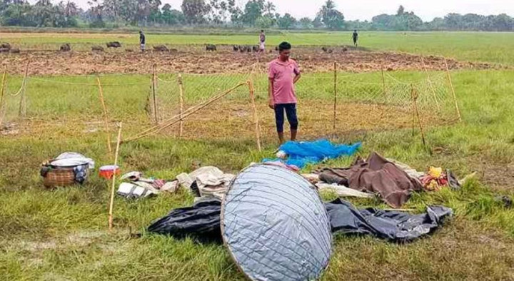 শূকর চরাতে গিয়ে বজ্রপাতে ৩ রাখালের মৃত্যু