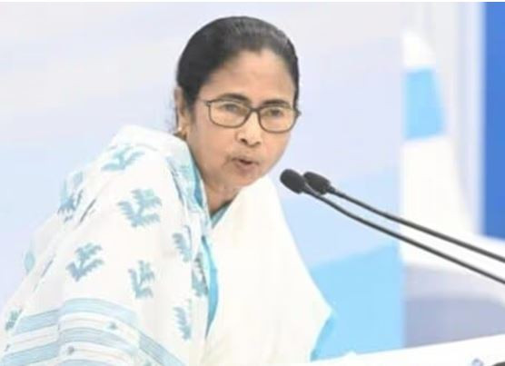 তিস্তায় কী পানি আছে যে দেবে: মমতা