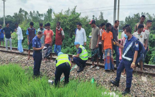 রেললাইনে ছিন্নভিন্ন ৫ মরদেহ, মৃত্যু নিয়ে রহস্য