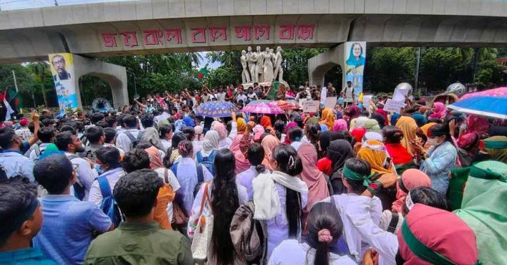 ঢাবির হল না ছাড়ার সিদ্ধান্ত কোটা আন্দোলনকারীদের