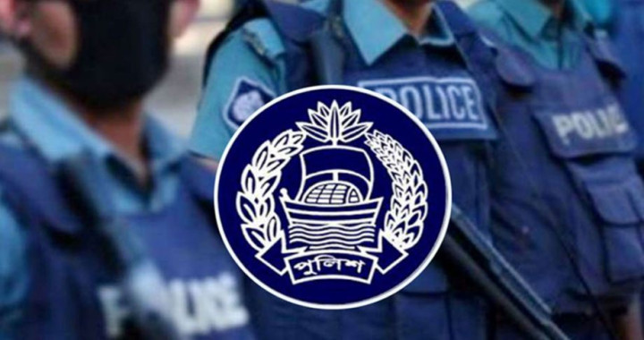 সিরাজগঞ্জে থানায় ঢুকে ১৩ পুলিশ সদস্যকে পিটিয়ে হত্যা