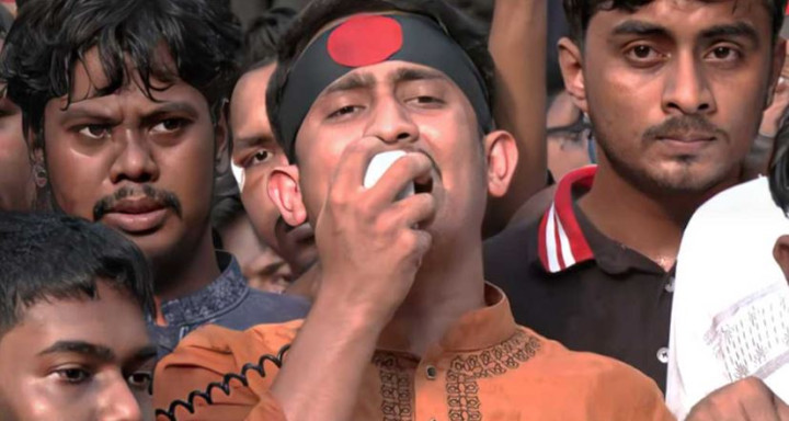 আনসারদের সঙ্গে শিক্ষার্থীদের সংঘর্ষ, কড়া হুঁশিয়ারি সারজিসের