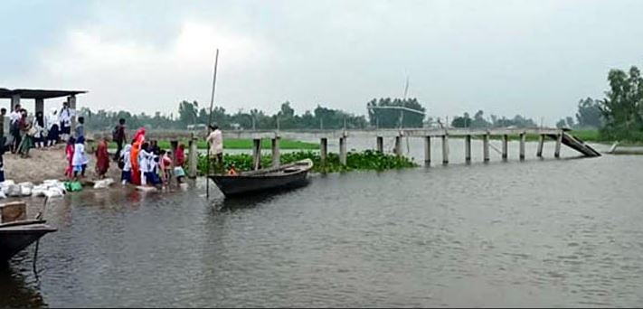 সুন্দরগঞ্জে চরাঞ্চলের লক্ষাধীক মানুষের পারাপারে দীর্ঘদিনের দুর্ভোগ