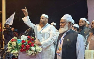 আল্লামা মামুনুল হকের আগমনে ফরিদপুরে বিশাল গণ-সমাবেশ অনুষ্ঠিত 