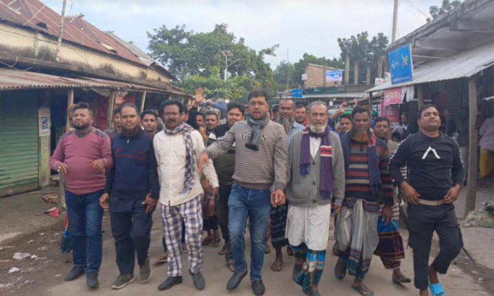 তারেক রহমান খালাস পাওয়ায় সালথায় বিএনপির আনন্দ মিছিল