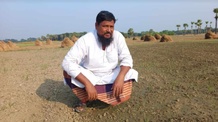 সালথায় প্রণোদনার পেঁয়াজ বীজে কৃষকের মাথায় হাত