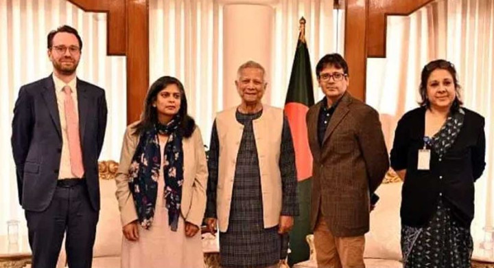 নির্বাচনের দুটি সম্ভাব্য সময় জানালেন প্রধান উপদেষ্টা