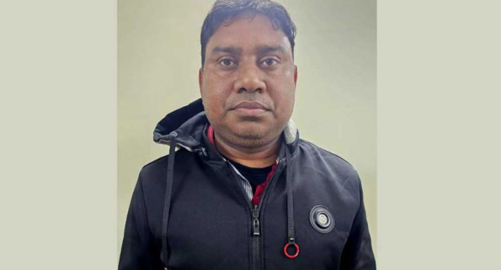 পলাতক ওসিকে গ্রেপ্তারে সারাদেশে রেড অ্যালার্ট জারি