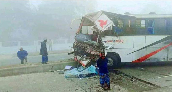 রংপুরে সড়ক দুর্ঘটনায় পাঁচজন নিহত 