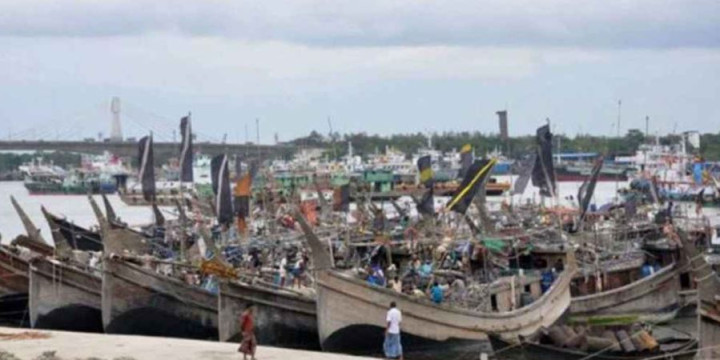 সাগরে মাছ ধরায় ৫৮ দিনের নিষেধাজ্ঞা