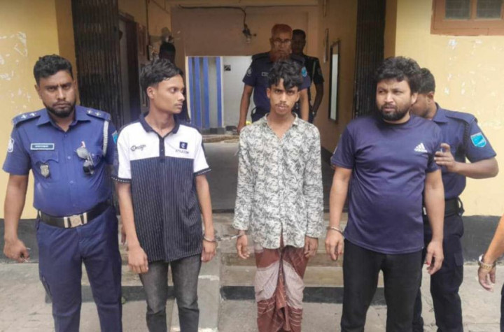 চরভদ্রাসনে মোবাইল চোর চক্রের ৩ সদস্য গ্রেপ্তার