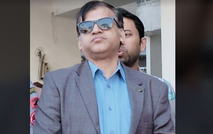 অভিযোগ নিয়ে যাওয়া শিক্ষার্থীকে বের করে দিলেন জবি রেজিস্ট্রার