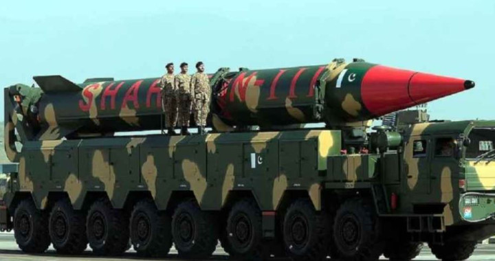 ভারতে পারমাণবিক বোমা হামলা চালাতে পারে পাকিস্তান?