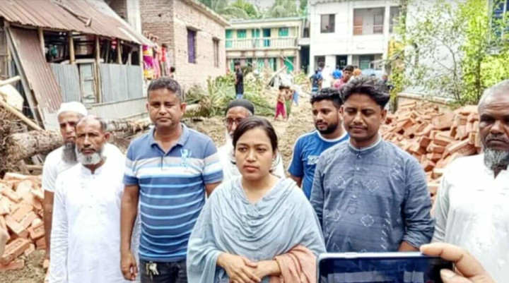 সদরপুরে অবৈধ স্থাপনা উচ্ছেদ করেছে ভ্রাম্যমাণ আদালত