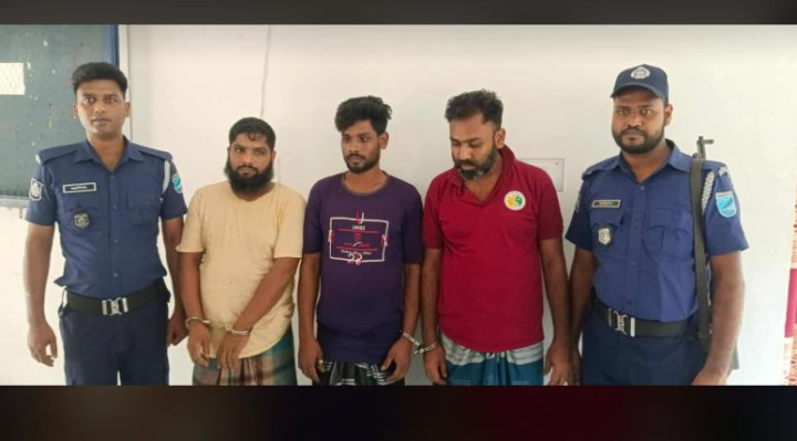 সদরপুরে গাঁজা, ইয়াবা ও হেরোইনসহ গ্রেপ্তার ৩