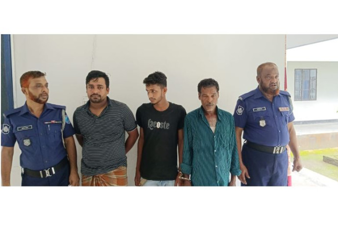 সদরপুরে পুলিশের অভিযানে ইয়াবাসহ গ্রেপ্তার ২