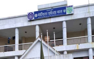 গাড়ি থামিয়ে ঘুষ গ্রহণ, ওসিসহ ৬ পুলিশ সদস্য প্রত্যাহার