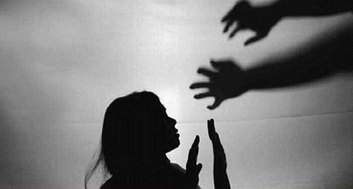 কবিরাজের কাছে চিকিৎসা নিতে গিয়ে ধর্ষণের শিকার নারী, অতঃপর...