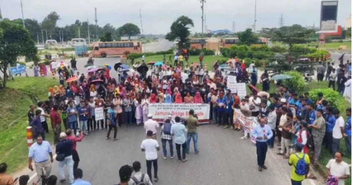 যমুনা সেতু অবরোধ, ঢাকা-উত্তরবঙ্গ যোগাযোগ বন্ধ