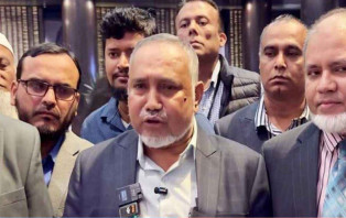 আখতারের ওপর ডিম নিক্ষেপ, যা বললেন জামায়াত নেতা তাহের 