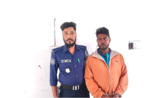 মাদ্রাসায় নেয়ার কথা বলে জঙ্গলে মেয়েকে ধর্ষণ, পিতা গ্রেপ্তার