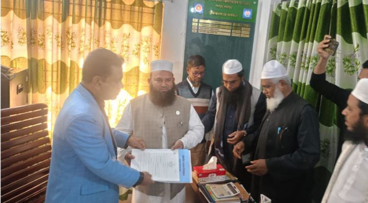 ফরিদপুর-৪ আসনে বাংলাদেশ খেলাফত মজলিসের প্রার্থীর মনোনয়নপত্র ক্রয়