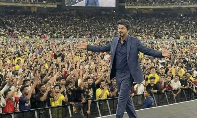 নিজের স্টাইলেই সিনেমাকে বিদায় জানালেন থালাপতি