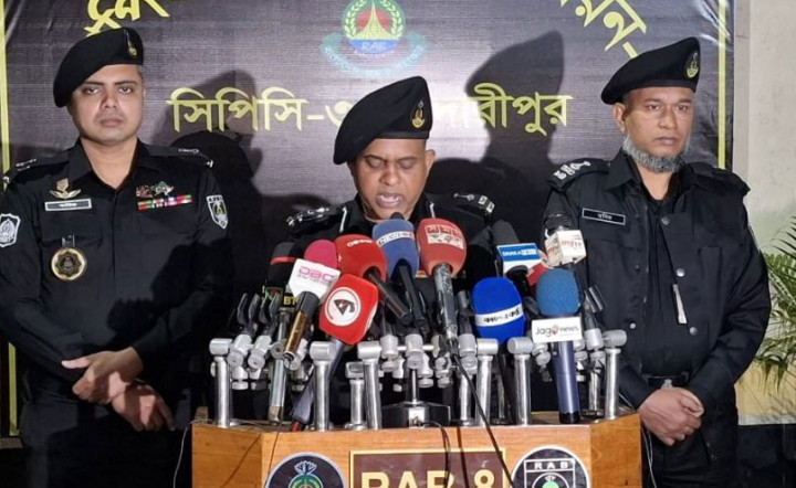 টাকা ছিনিয়ে নিতে খোকনকে হত্যা : র‌্যাব