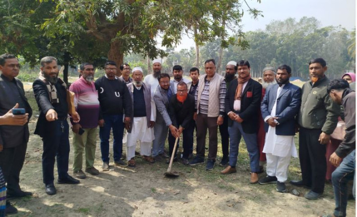 আলফাডাঙ্গা আদর্শ কলেজে আধুনিক একাডেমিক ভবন নির্মাণের আনুষ্ঠানিক উদ্বোধন