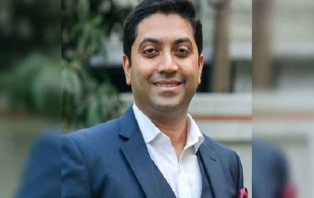 ঢাকা-১৩ আসনে বিএনপি প্রার্থী ববি হাজ্জাজ বেসরকারিভাবে নির্বাচিত