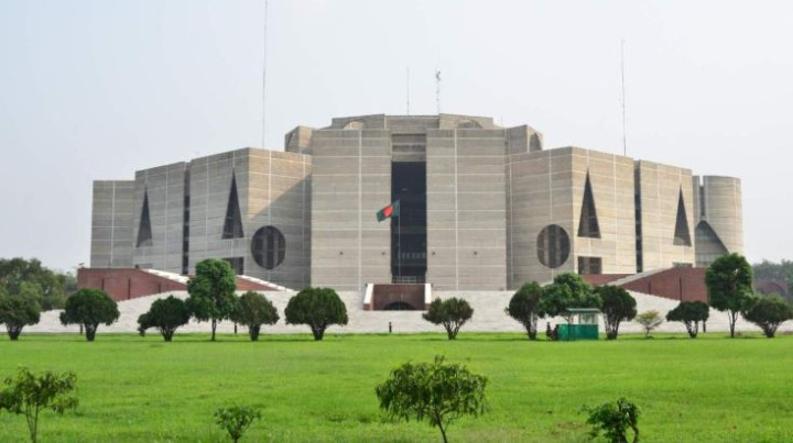 কোথায় থাকবেন নতুন প্রধানমন্ত্রী