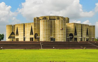 মন্ত্রী দৌঁড়ে এগিয়ে যারা: প্রস্তাবিত মন্ত্রী পরিষদের তালিকা 