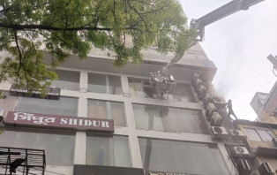 মিরপুরে বাণিজ্যিক ভবনে আগুন, চিকিৎসাধীন দুজনের মৃত্যু