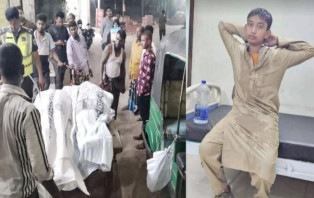 মা-বাবা মারা গেলেও অলৌকিকভাবে বেঁচে গেল শিশু আবরার