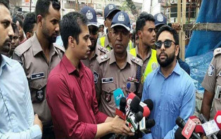 ফুটপাত দখলকারীদের সতর্ক করল ডিএমপি