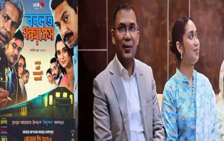 মেয়ে জাইমাকে নিয়ে  সিনেমা দেখতে গেলেন প্রধানমন্ত্রী