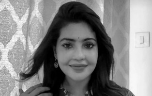 বাড়িতেই পড়ে ছিল জনপ্রিয় অভিনেত্রীর নিথর দেহ