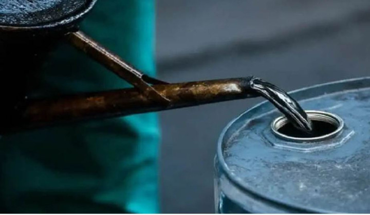 ফার্নেস তেলের দাম লিটারে বাড়লো ২৪ টাকা ৫৯ পয়সা